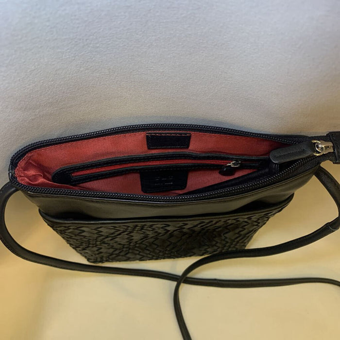 Purse: Leather Cross Weaved