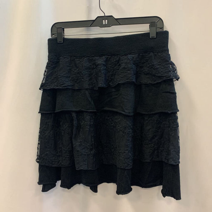 Skirt: Mini Knit Lace Layers