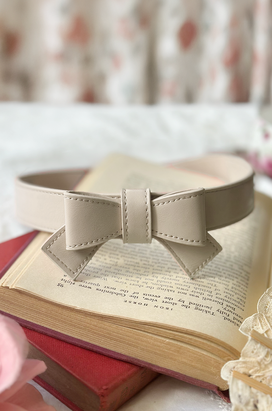 Pretty Kitty Follies Bow belt (Nude)
