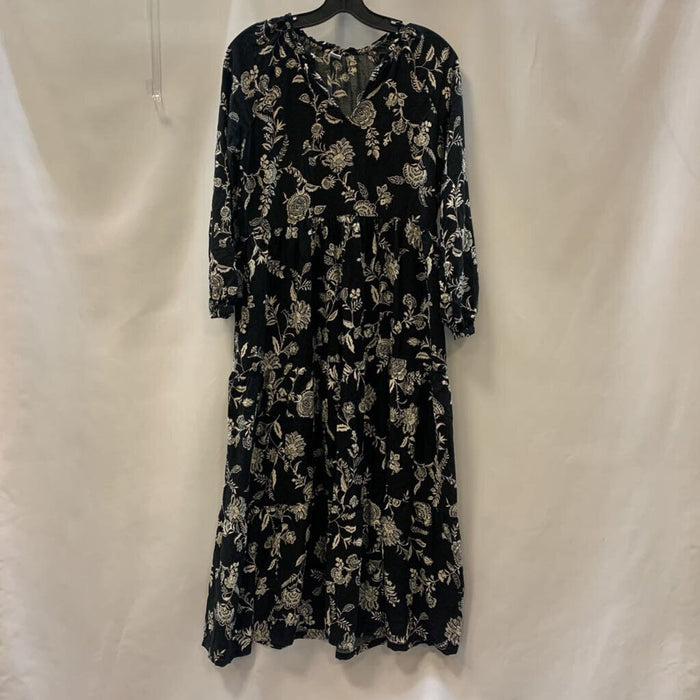 Dress: Long Sleeve Long Flowing Floral