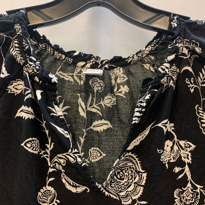 Dress: Long Sleeve Long Flowing Floral