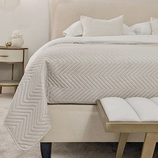 Hugo Ivory Quilted Bedspread Bedding