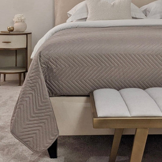 Hugo Oatmeal Quilted Bedspread