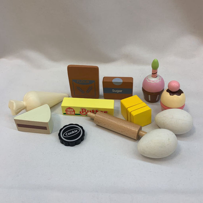 Play Kitchen: Baked Confections