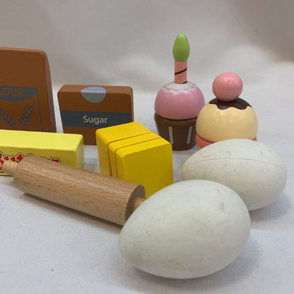 Play Kitchen: Baked Confections