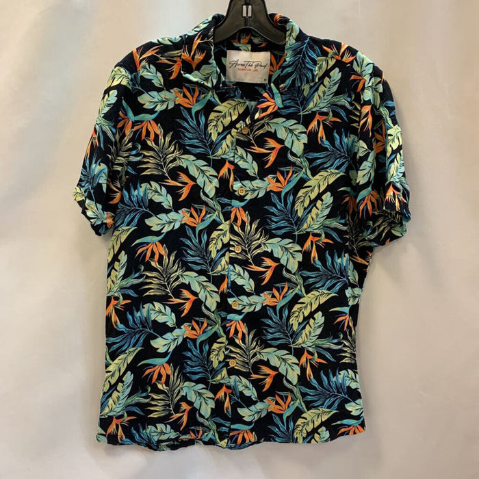Shirt: Short Sleeve Tropical Leaves